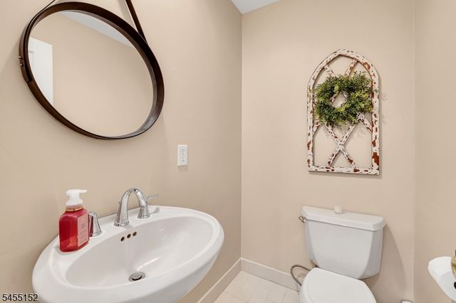41 Dexter Dr N, Bernards Twp., NJ 07920