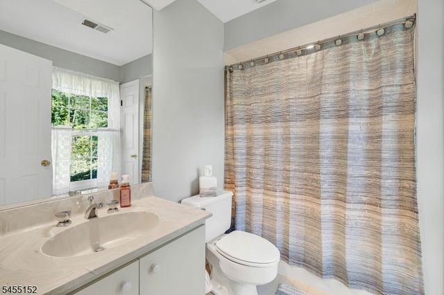 41 Dexter Dr N, Bernards Twp., NJ 07920