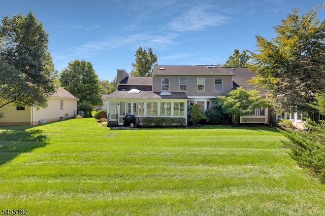 41 Dexter Dr N, Bernards Twp., NJ 07920