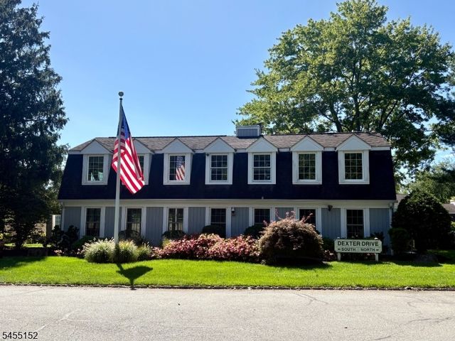 41 Dexter Dr N, Bernards Twp., NJ 07920