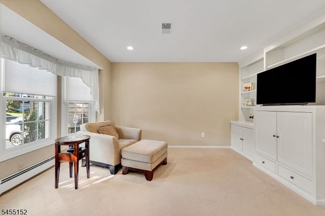 41 Dexter Dr N, Bernards Twp., NJ 07920