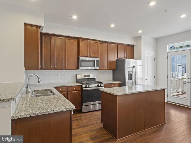 2910 GLENDALE AVE, Hanover, MD 21076