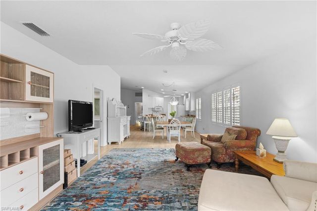 5338 Guadeloupe WAY, Naples, FL 34119