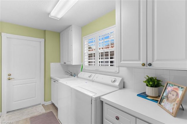 5338 Guadeloupe WAY, Naples, FL 34119