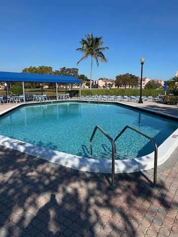 8851 Sunrise Lakes Boulevard 208, Sunrise, FL 33322