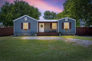209 N Avenue B, Springtown, TX 76082