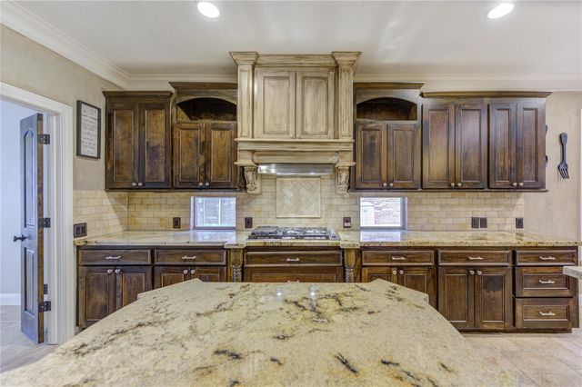 11826 Canyon Mills Drive, Houston, TX 77095