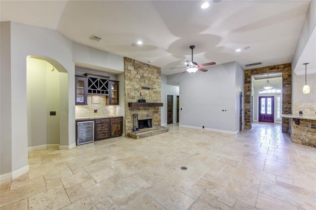 11826 Canyon Mills Drive, Houston, TX 77095