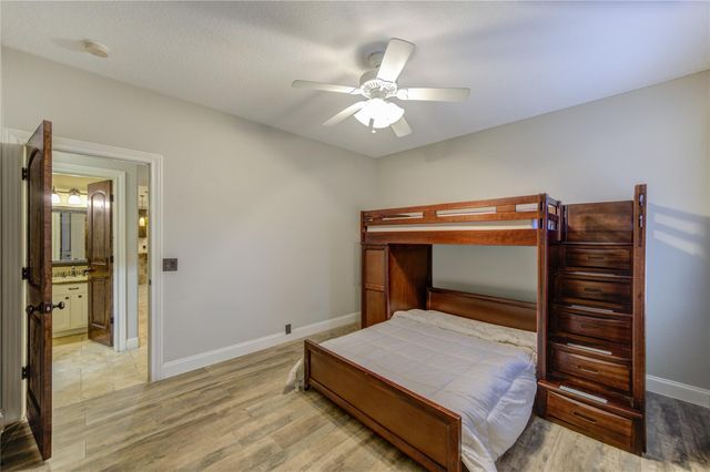 11826 Canyon Mills Drive, Houston, TX 77095