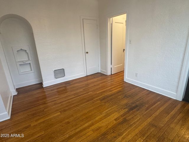 541 W MONTE VISTA Road Apt 3, Phoenix, AZ 85003