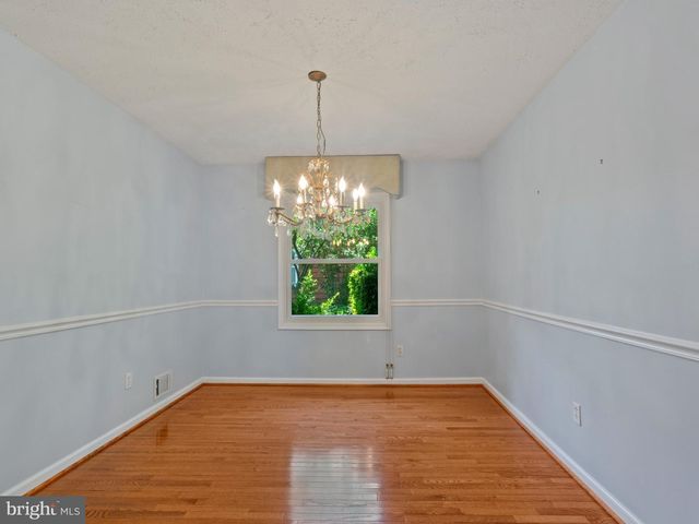 1933 HUGUENOT PL, Severn, MD 21144