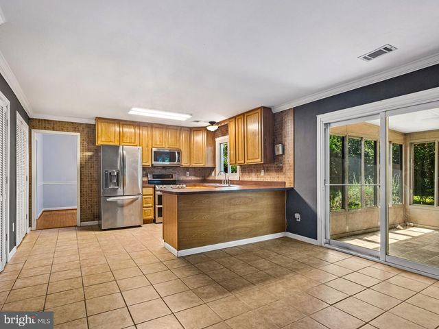 1933 HUGUENOT PL, Severn, MD 21144