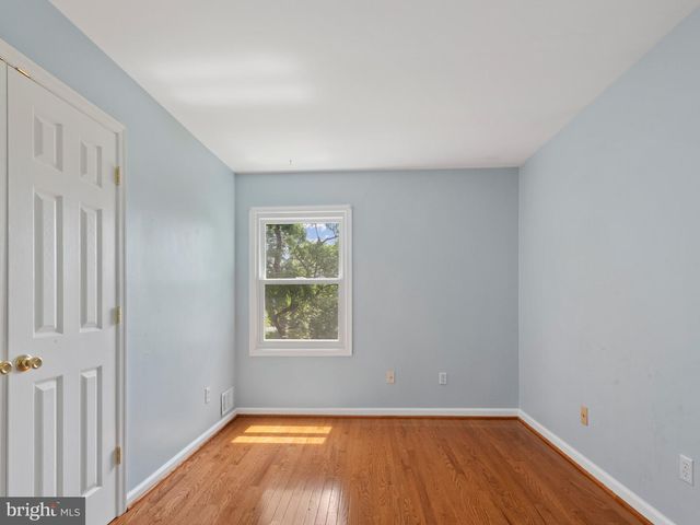 1933 HUGUENOT PL, Severn, MD 21144