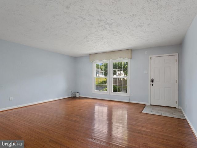 1933 HUGUENOT PL, Severn, MD 21144