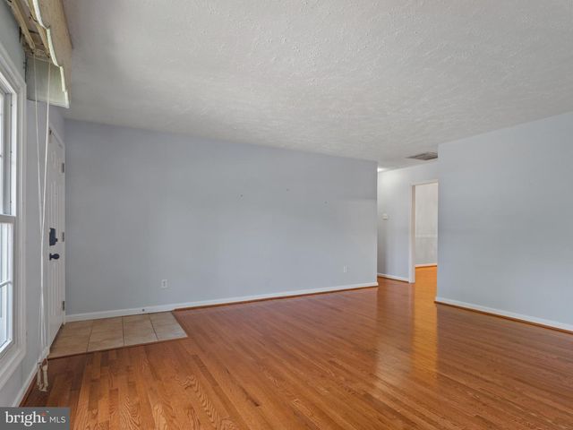 1933 HUGUENOT PL, Severn, MD 21144