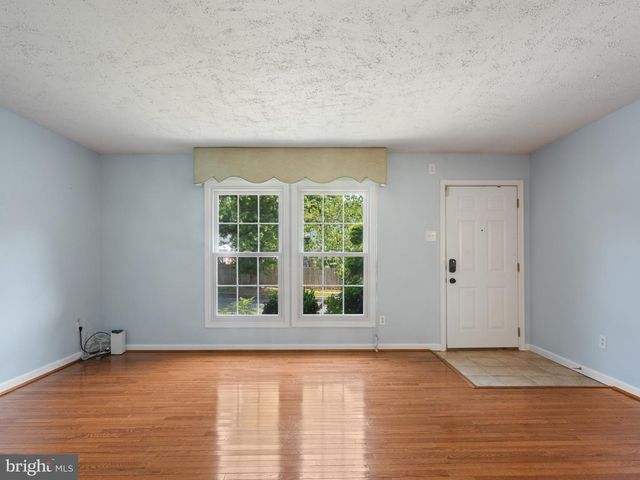 1933 HUGUENOT PL, Severn, MD 21144