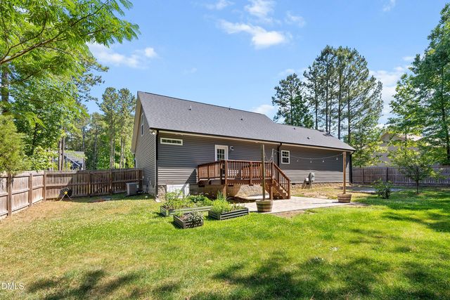230 N Ridge Drive, Louisburg, NC 27549