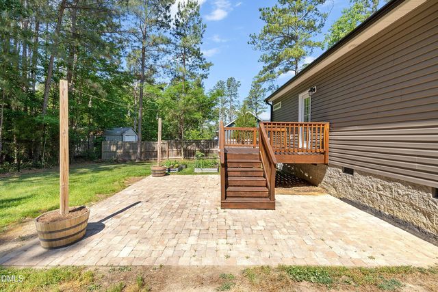 230 N Ridge Drive, Louisburg, NC 27549