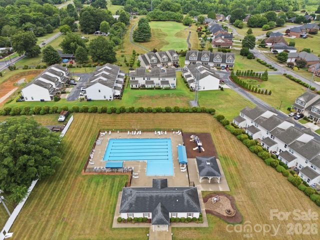 108 Davenport Drive, Statesville, NC 28677