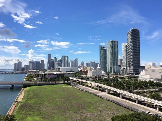 555 NE 15th St 14K, Miami, FL 33132