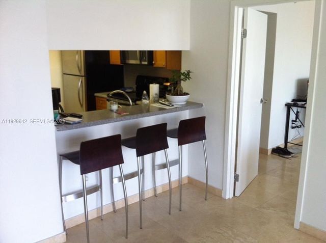 555 NE 15th St 14K, Miami, FL 33132