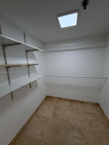 555 NE 15th St 14K, Miami, FL 33132