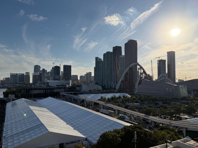 555 NE 15th St 14K, Miami, FL 33132