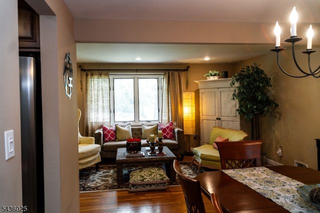 62 Trocha Ave, Livingston Twp., NJ 07039