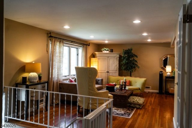 62 Trocha Ave, Livingston Twp., NJ 07039