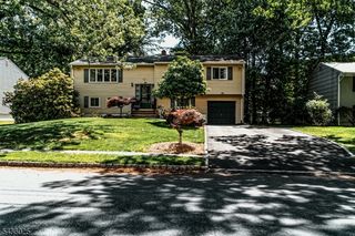 62 Trocha Ave, Livingston Twp., NJ 07039