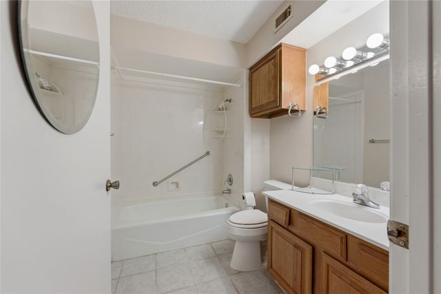 1729 Jenkins Lane, Glenn Heights, TX 75154