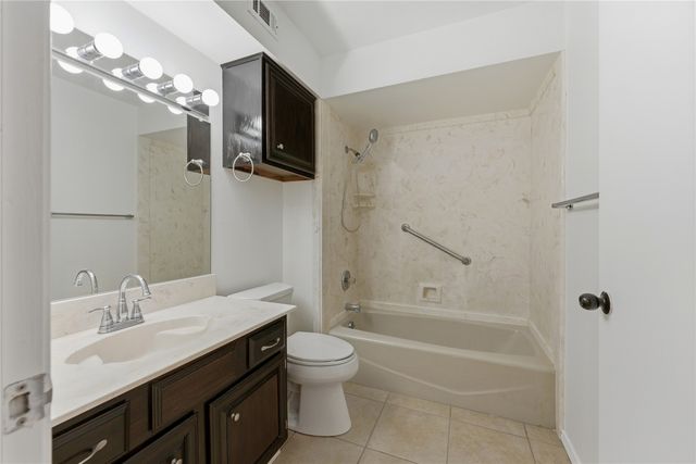 1729 Jenkins Lane, Glenn Heights, TX 75154