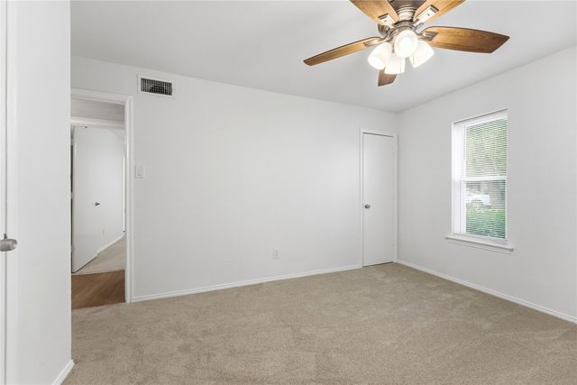 1729 Jenkins Lane, Glenn Heights, TX 75154