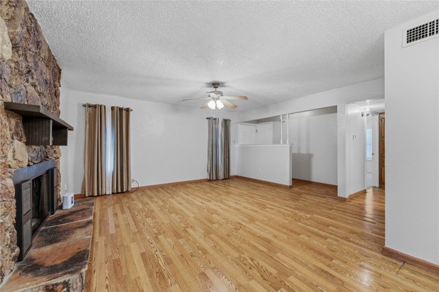 1729 Jenkins Lane, Glenn Heights, TX 75154