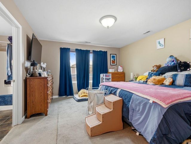 3001 NW 9th St., Minot, ND 58703