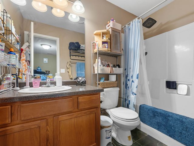 3001 NW 9th St., Minot, ND 58703