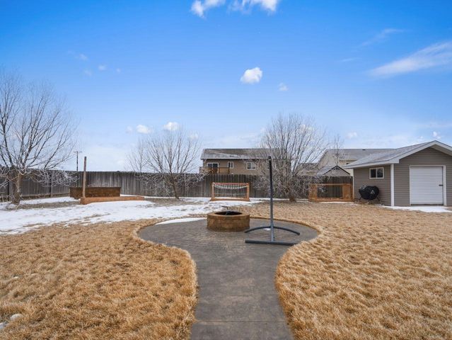 3001 NW 9th St., Minot, ND 58703