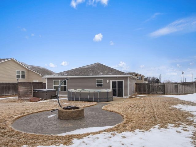 3001 NW 9th St., Minot, ND 58703