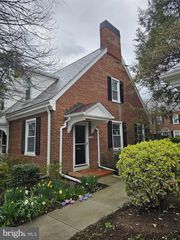 3482 S UTAH ST, Arlington, VA 22206