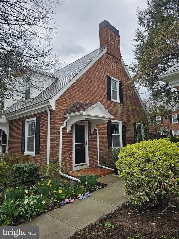3482 S UTAH ST, Arlington, VA 22206