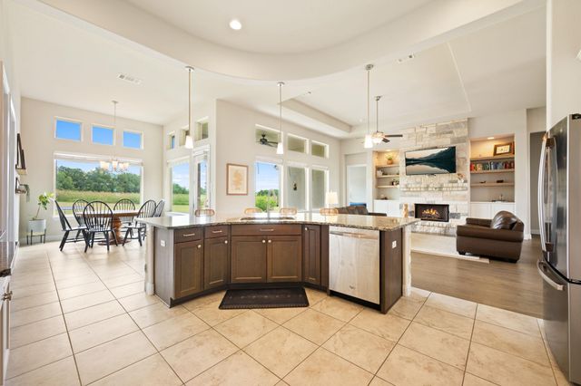 117 Cavalier CV, Hutto, TX 78634