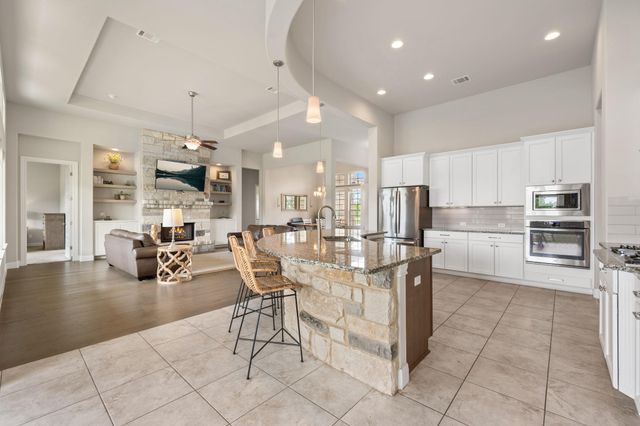117 Cavalier CV, Hutto, TX 78634