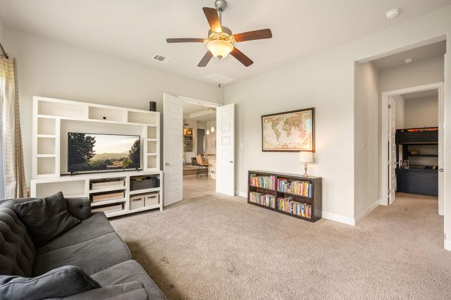 117 Cavalier CV, Hutto, TX 78634