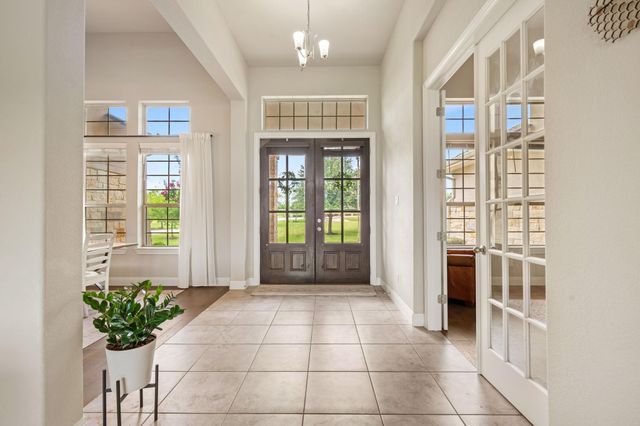 117 Cavalier CV, Hutto, TX 78634