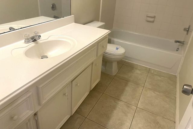 3208 Waterglen Court, League City, TX 77573