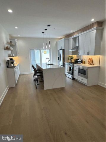2324 REED ST, Philadelphia, PA 19146