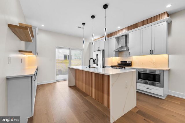 2324 REED ST, Philadelphia, PA 19146
