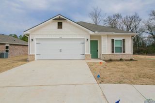 3013 Mesa Dr, Longview, TX 75601
