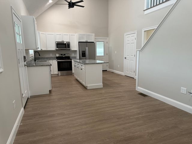 12 Glacier Path 12, Middleboro, MA 02346