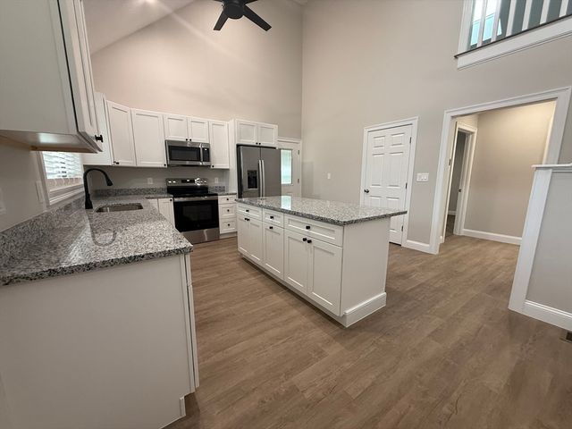 12 Glacier Path 12, Middleboro, MA 02346